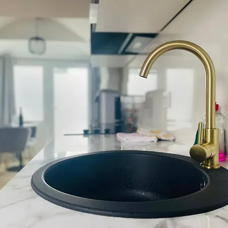 Jacuzzi Marbre - 451 شقة روان