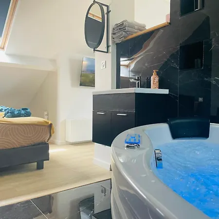 شقة Jacuzzi Marbre - 451 روان